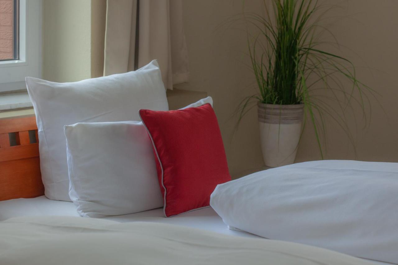 Hotel Omega Moers Eksteriør billede