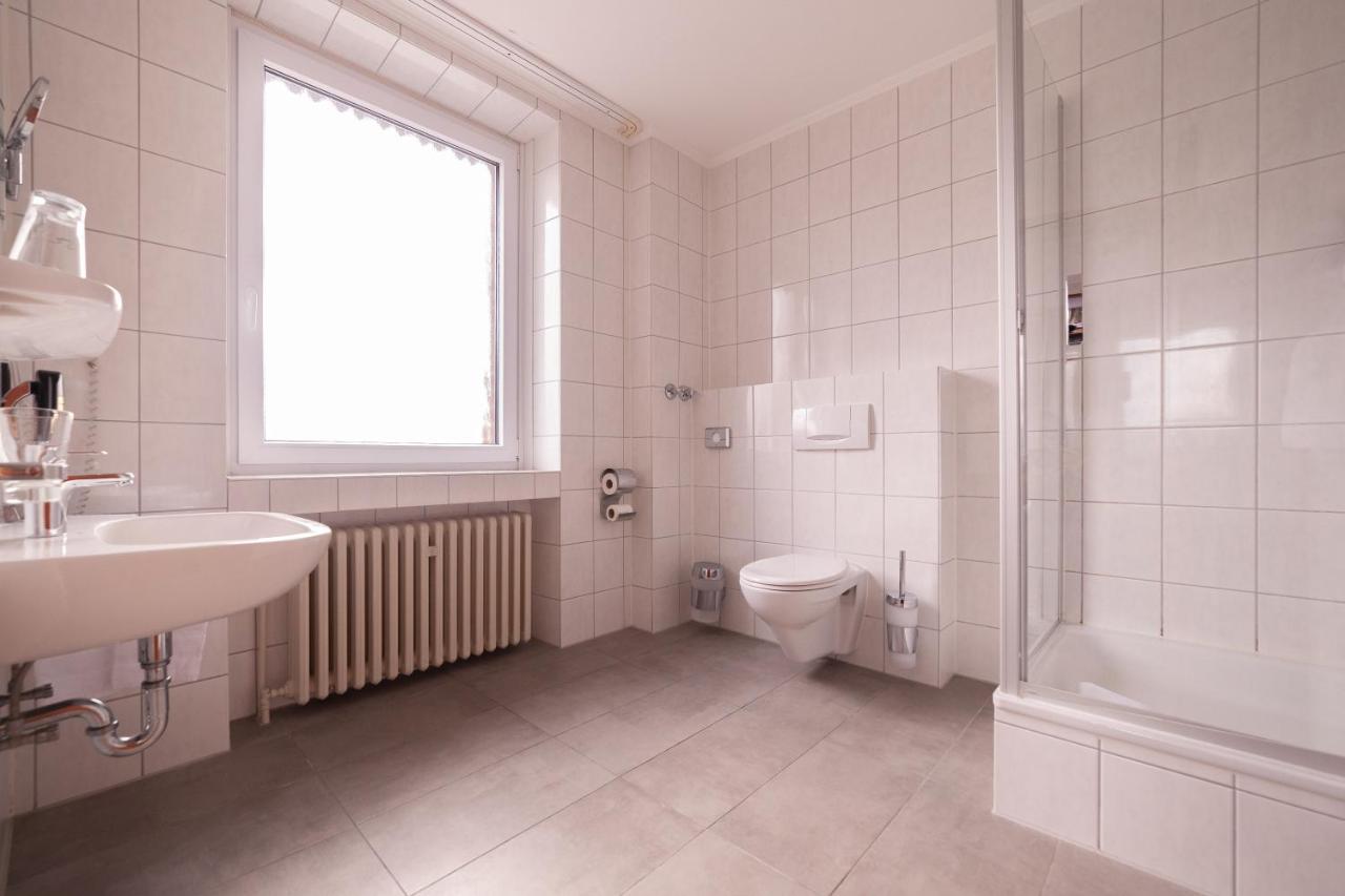 Hotel Omega Moers Eksteriør billede
