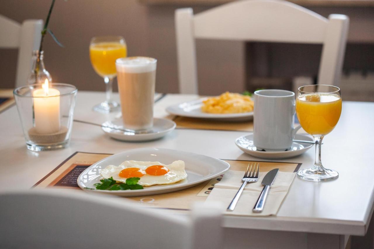 Hotel Omega Moers Eksteriør billede
